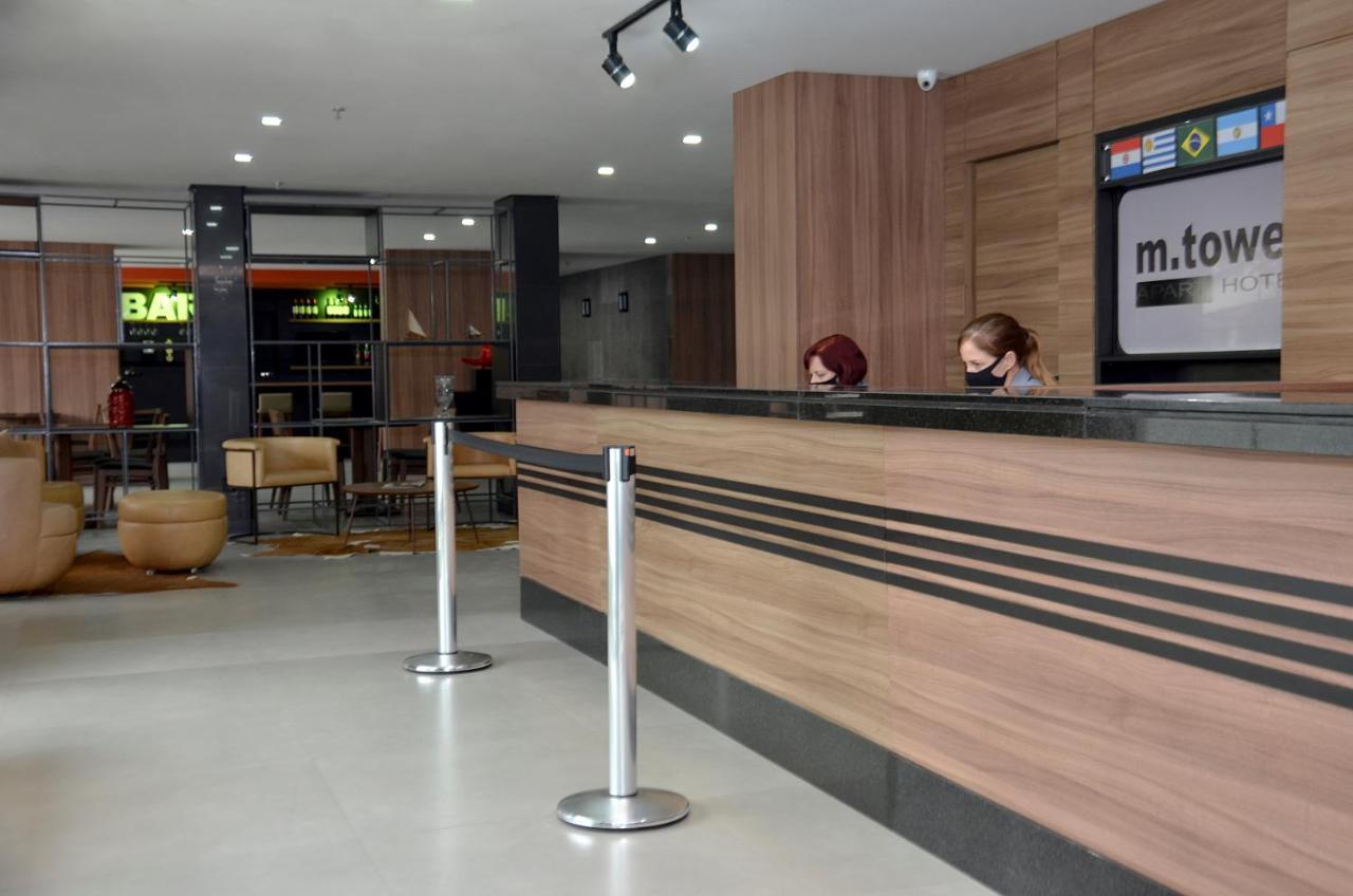 M Tower Hotel เปโลตัส ภายนอก รูปภาพ