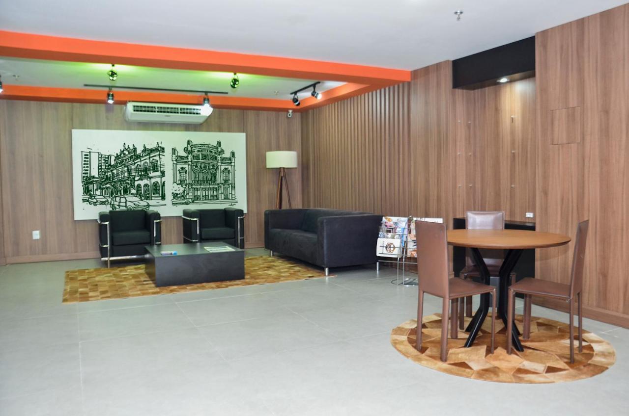 M Tower Hotel เปโลตัส ภายนอก รูปภาพ