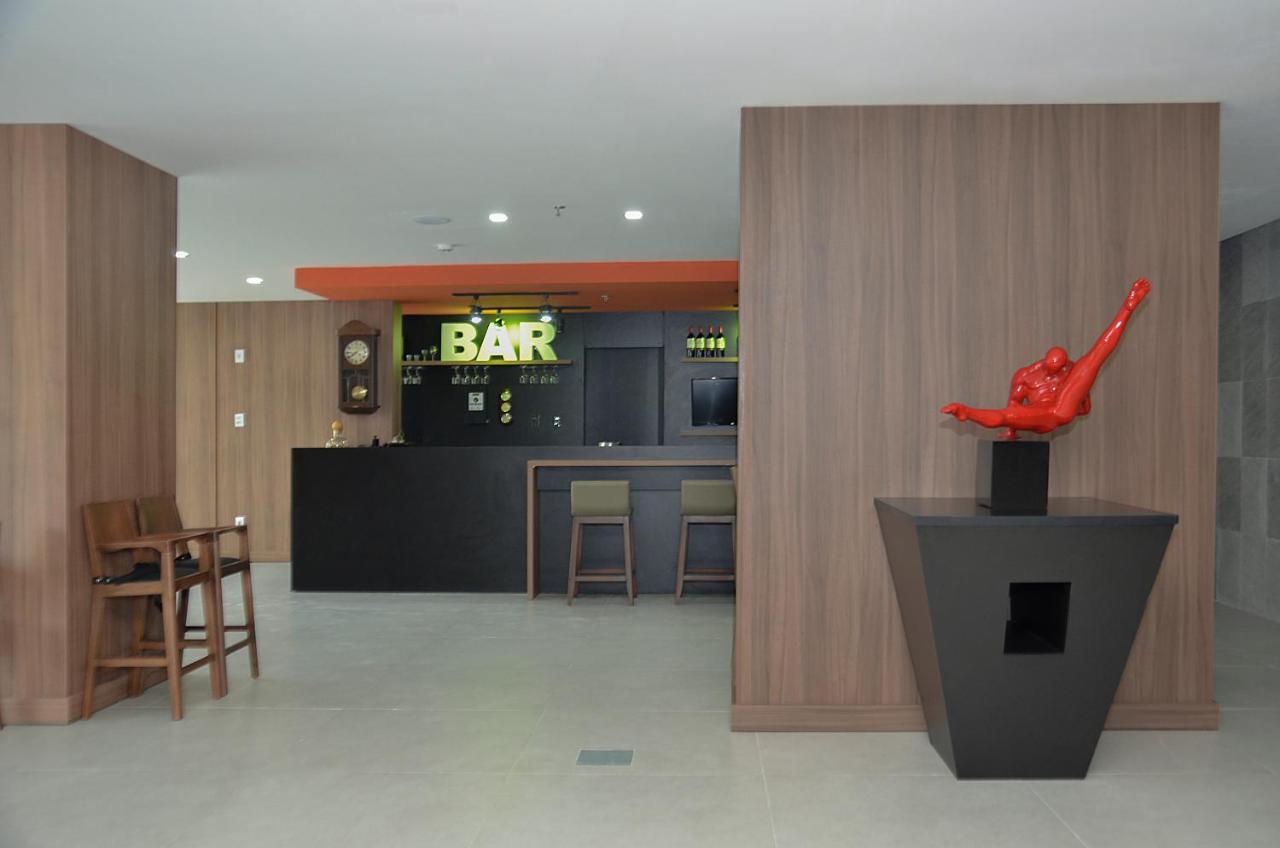 M Tower Hotel เปโลตัส ภายนอก รูปภาพ