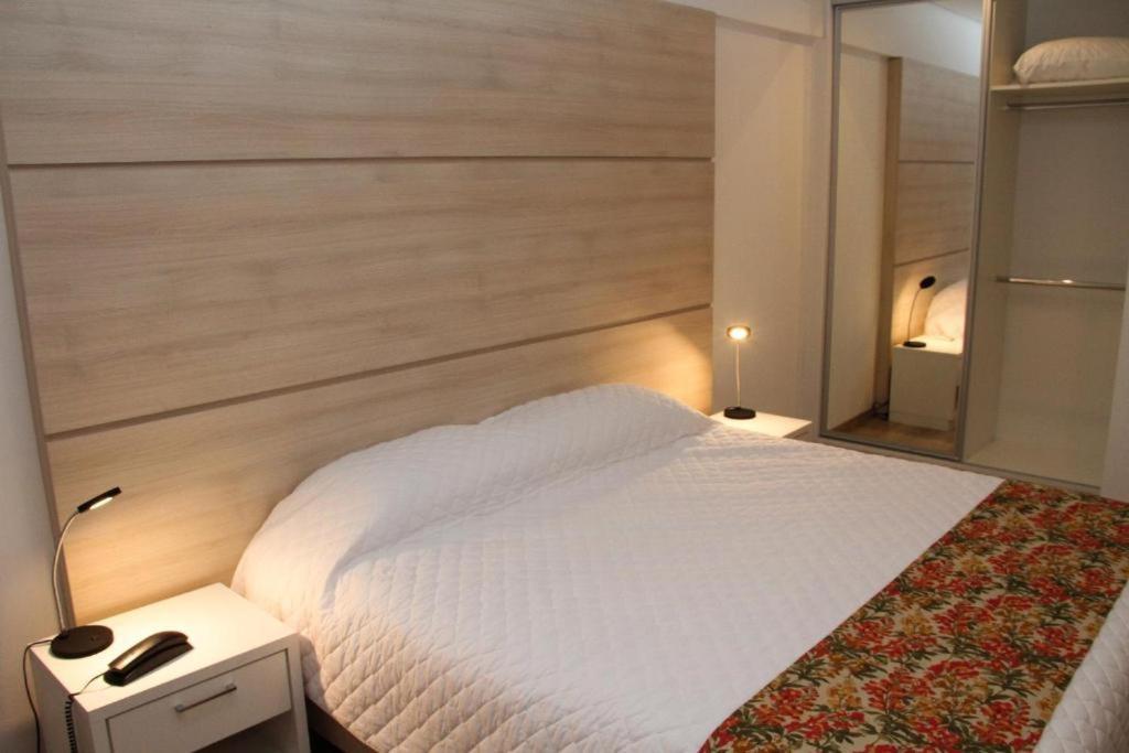 M Tower Hotel เปโลตัส ภายนอก รูปภาพ