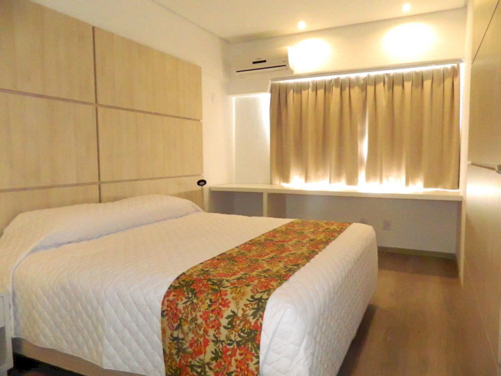M Tower Hotel เปโลตัส ภายนอก รูปภาพ